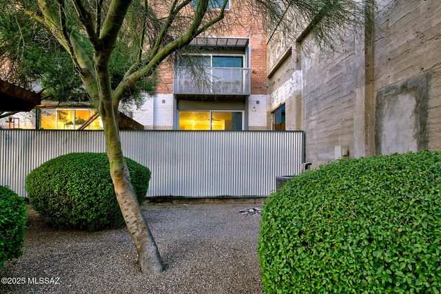 1001 E 17th St Apt 109, Tucson, AZ 85719