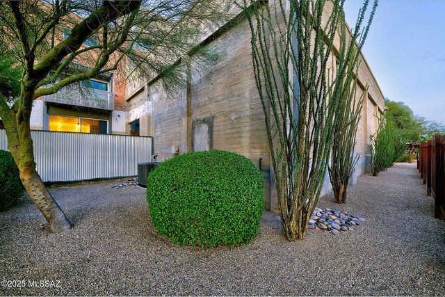 1001 E 17th St Apt 109, Tucson, AZ 85719