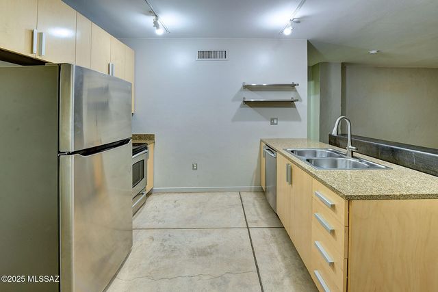 1001 E 17th St Apt 109, Tucson, AZ 85719