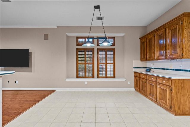 318 Green Oaks Drive, League City, TX 77573