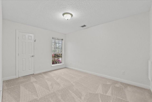 318 Green Oaks Drive, League City, TX 77573