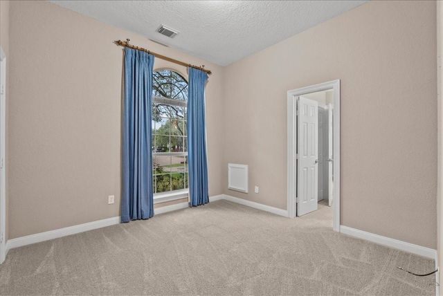 318 Green Oaks Drive, League City, TX 77573