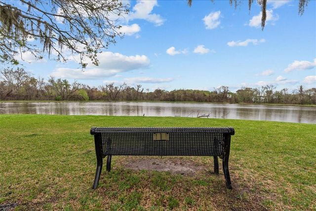 318 Green Oaks Drive, League City, TX 77573