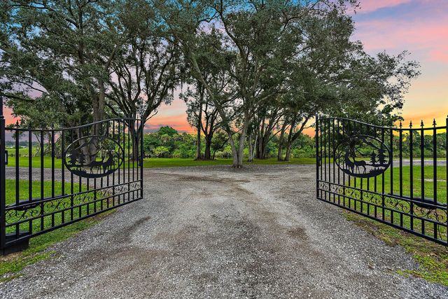 12955 SW Kanner Highway, Indiantown, FL 34956