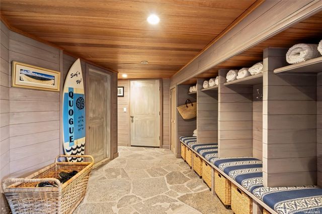 174 Dune Road, Quogue, NY 11959