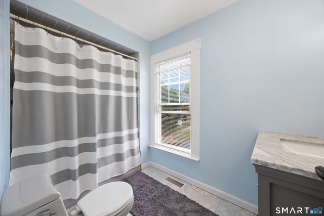 96 Hawthorne Avenue, Hamden, CT 06517
