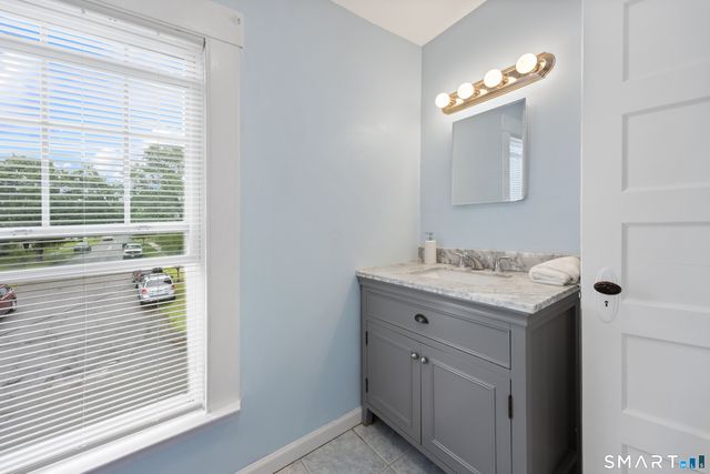 96 Hawthorne Avenue, Hamden, CT 06517
