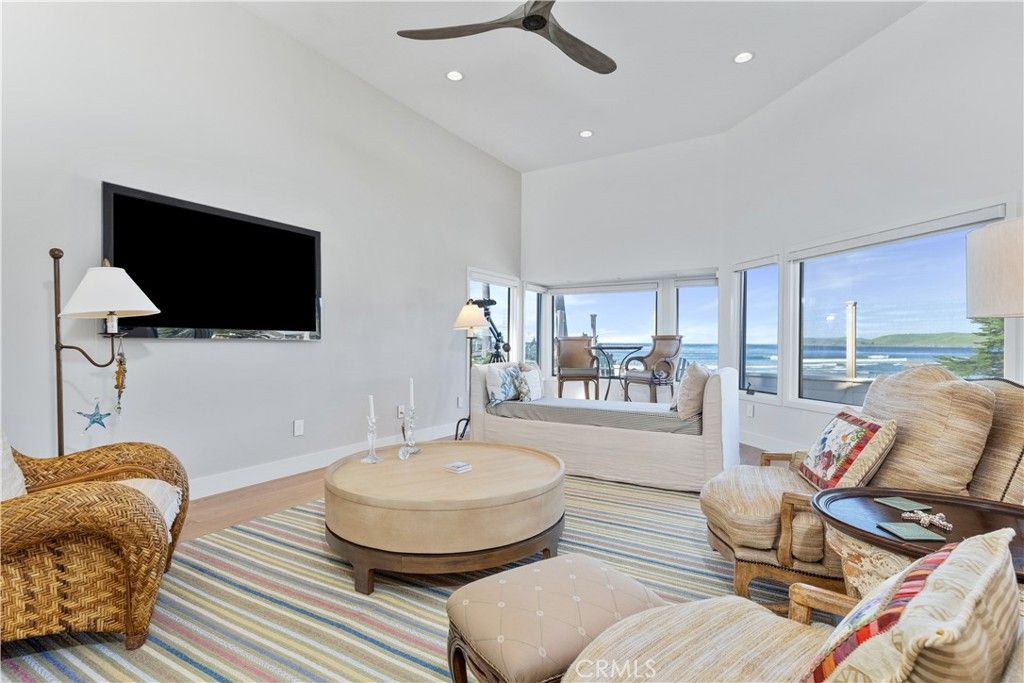 Image 15 of property listing at 3092 Studio, Cayucos, CA 93430