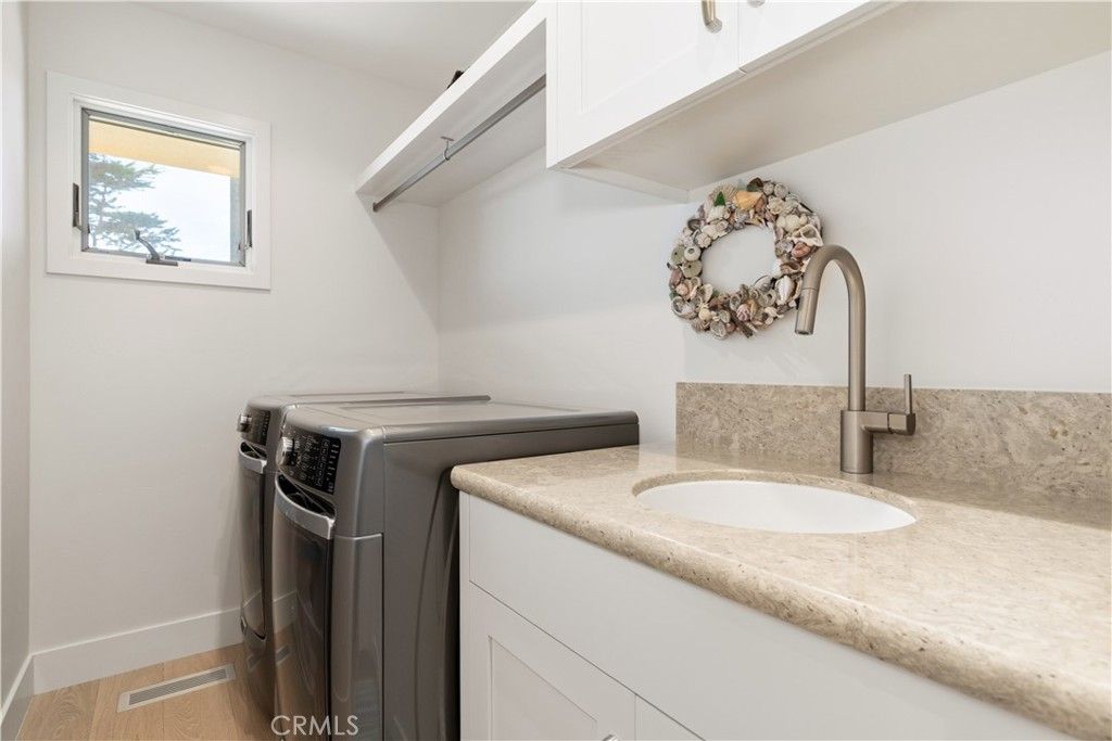 Image 46 of property listing at 3092 Studio, Cayucos, CA 93430