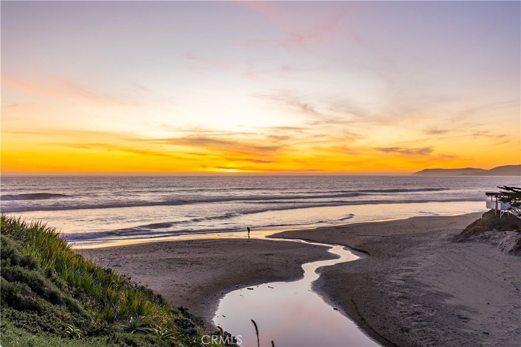 Image 50 of property listing at 3092 Studio, Cayucos, CA 93430