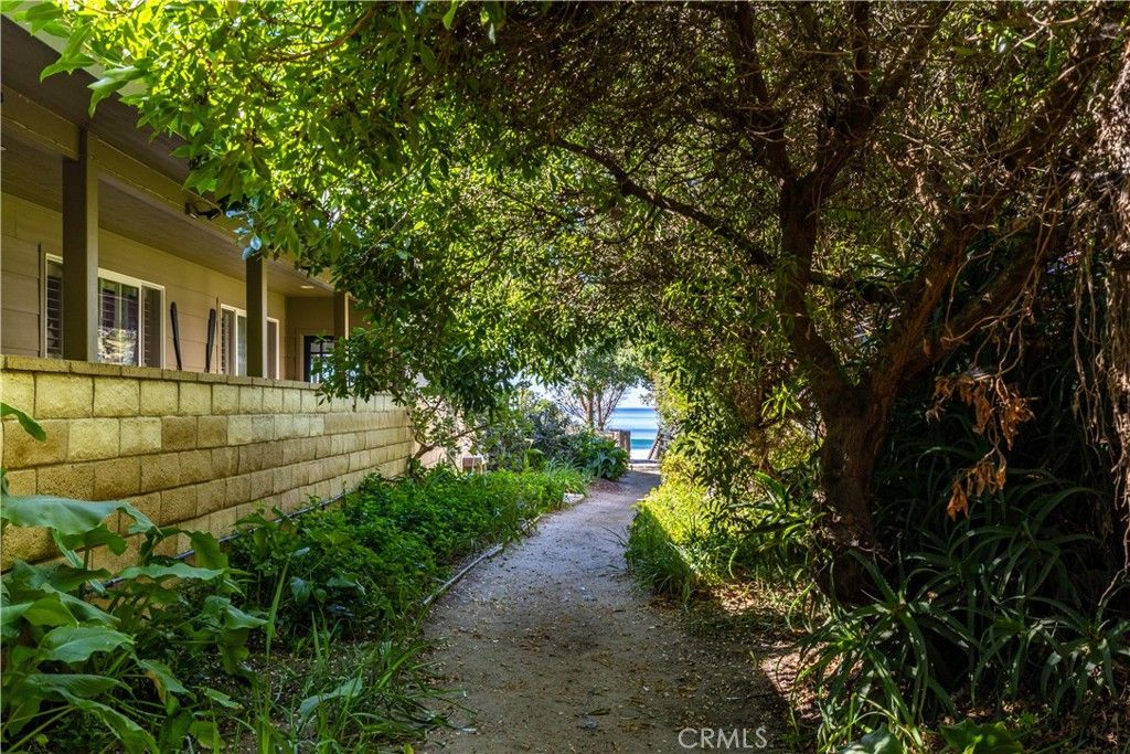 Image 56 of property listing at 3092 Studio, Cayucos, CA 93430
