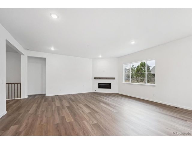 3813 Emerald Shore Cir, Loveland, CO 80538