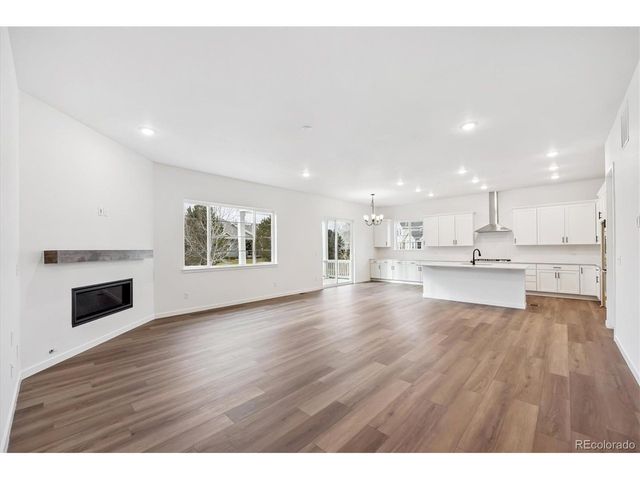 3813 Emerald Shore Cir, Loveland, CO 80538