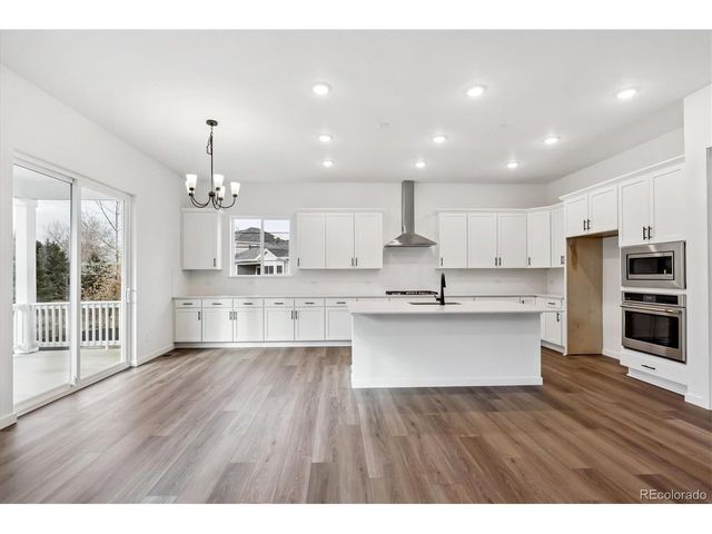 3813 Emerald Shore Cir, Loveland, CO 80538