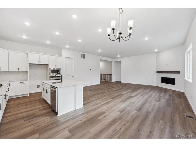 3813 Emerald Shore Cir, Loveland, CO 80538