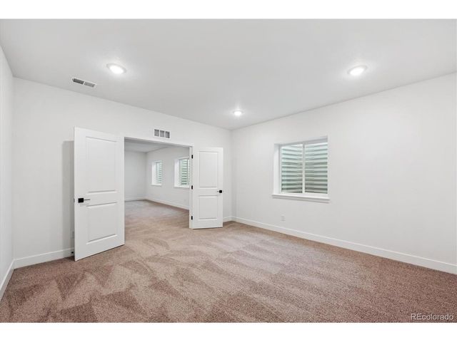 3813 Emerald Shore Cir, Loveland, CO 80538