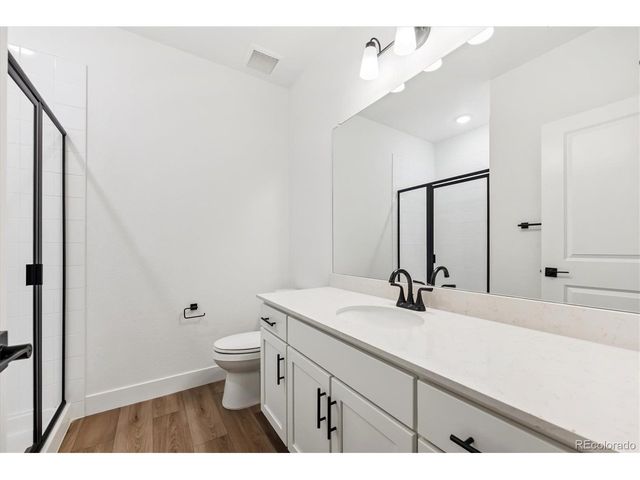 3813 Emerald Shore Cir, Loveland, CO 80538