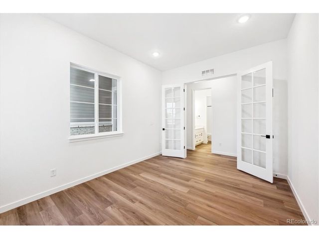 3813 Emerald Shore Cir, Loveland, CO 80538