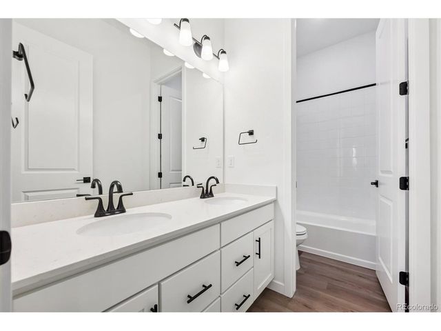 3813 Emerald Shore Cir, Loveland, CO 80538