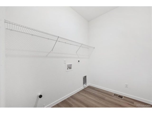 3813 Emerald Shore Cir, Loveland, CO 80538