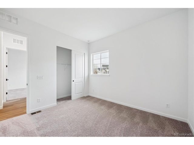 3813 Emerald Shore Cir, Loveland, CO 80538