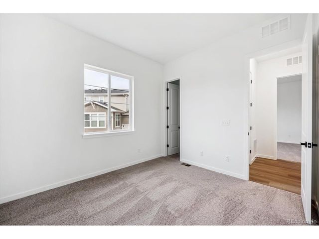 3813 Emerald Shore Cir, Loveland, CO 80538