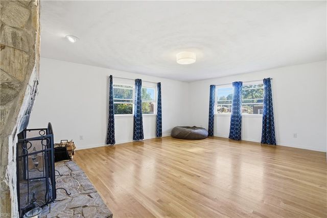 110 Patton PL, Chesapeake, VA 23320