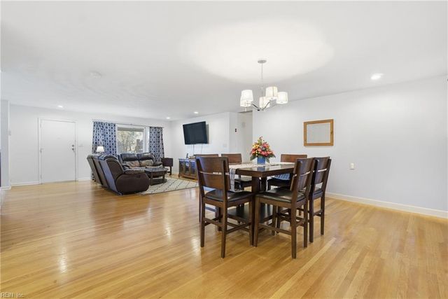 110 Patton PL, Chesapeake, VA 23320