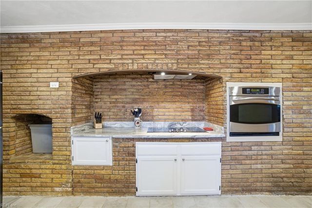 110 Patton PL, Chesapeake, VA 23320