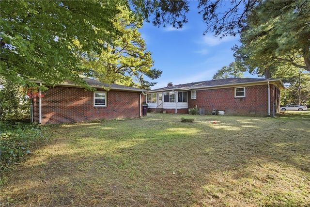 110 Patton PL, Chesapeake, VA 23320