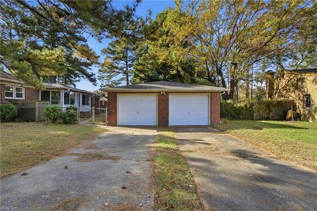 110 Patton PL, Chesapeake, VA 23320