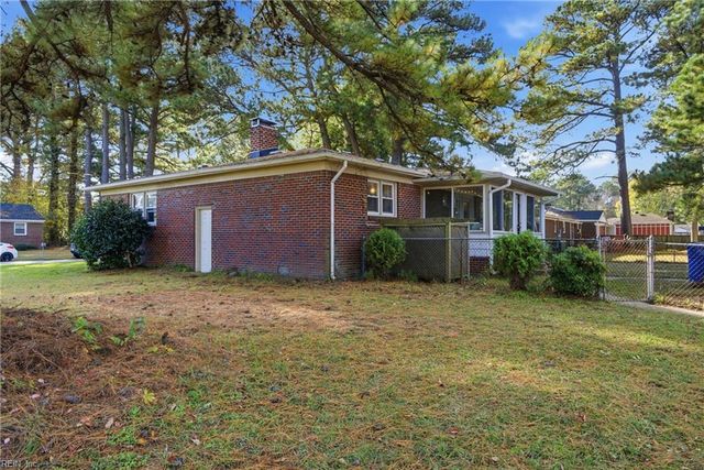 110 Patton PL, Chesapeake, VA 23320