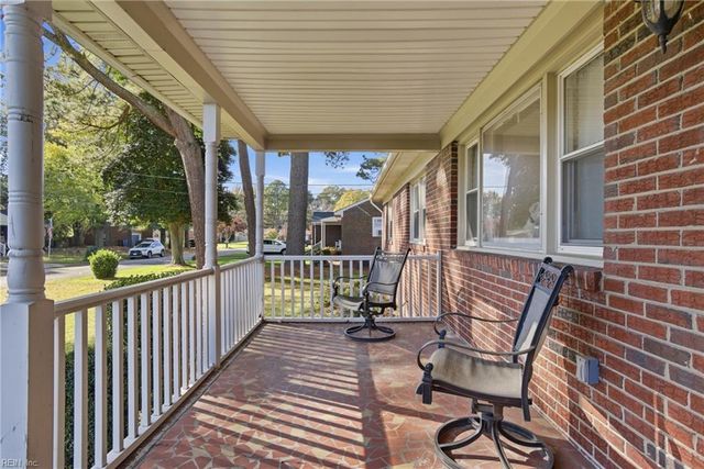 110 Patton PL, Chesapeake, VA 23320