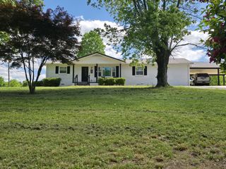 392 Sullivan Rd, Mcminnville, TN 37110