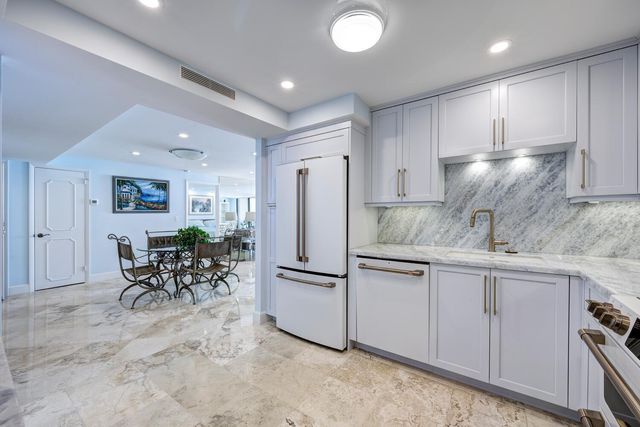 3456 S Ocean Boulevard 504, Palm Beach, FL 33480