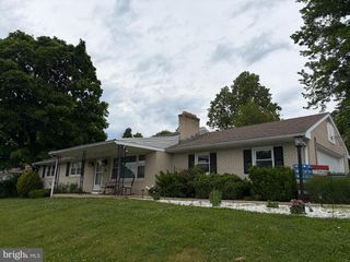 613 CHRONISTER ST, York, PA 17406