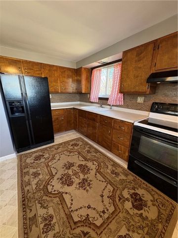 815 Louisa, Mt Oliver, PA 15210