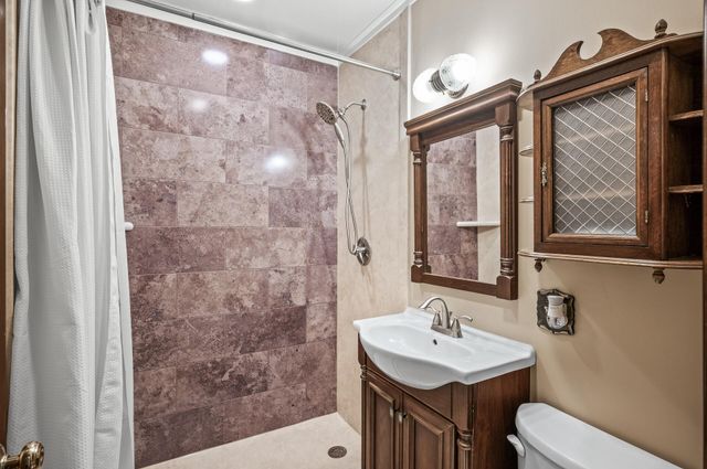 2233 Fremont Avenue E, Saint Paul, MN 55119