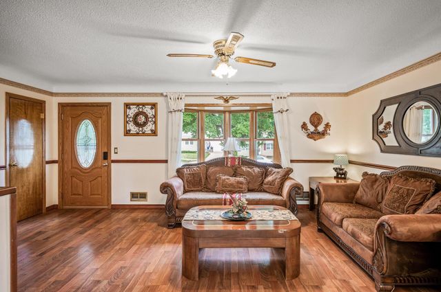 2233 Fremont Avenue E, Saint Paul, MN 55119