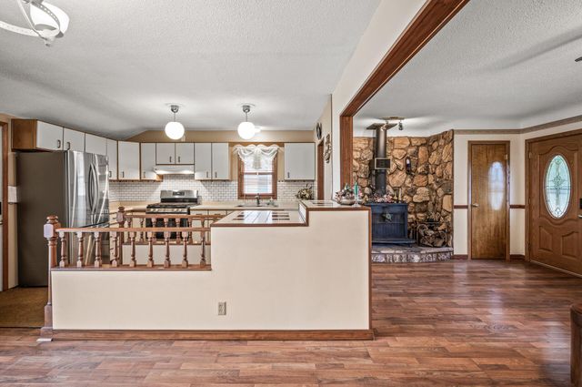 2233 Fremont Avenue E, Saint Paul, MN 55119