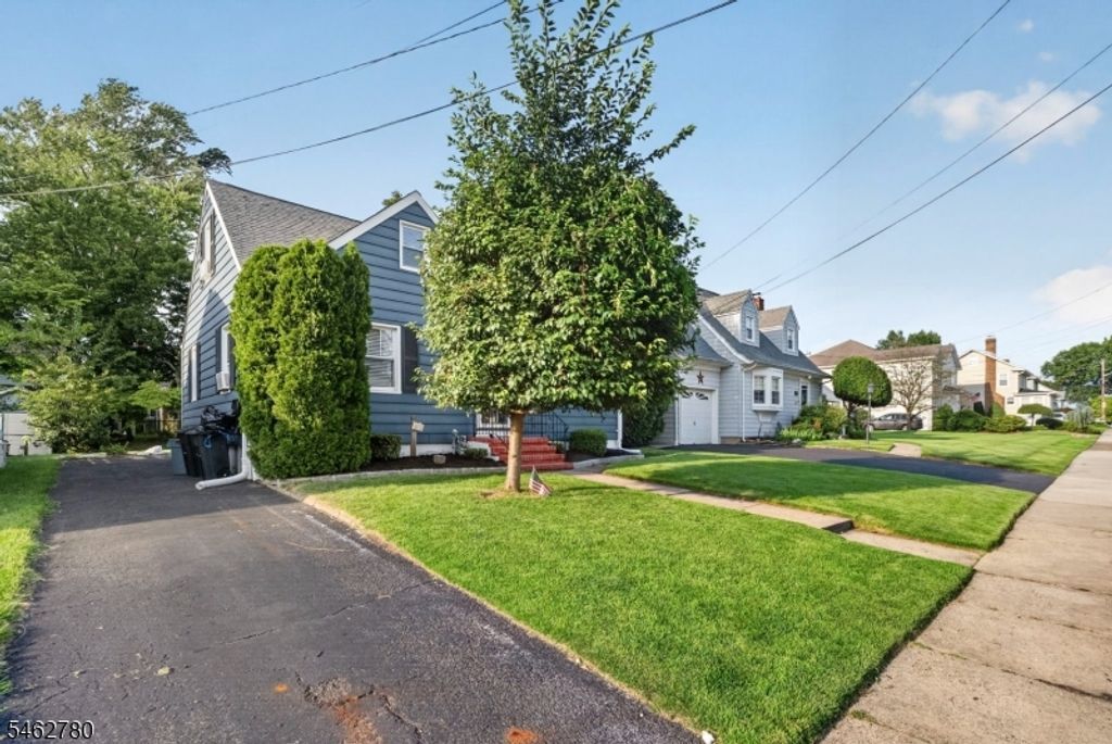 330 Hemlock Ave, Garwood Boro, NJ 07027 — photo 4
