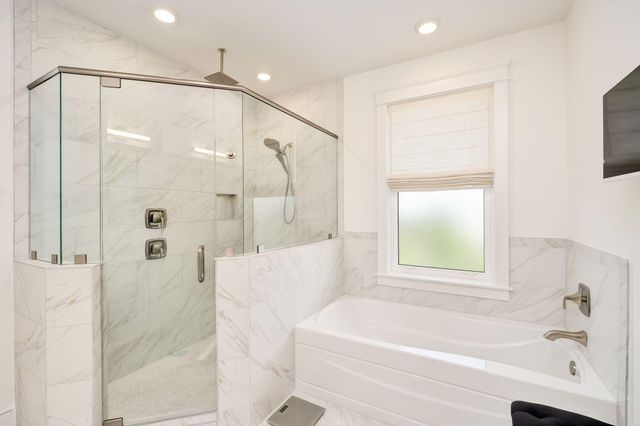 77 Seaboard Lane, Santa Rosa Beach, FL 32459