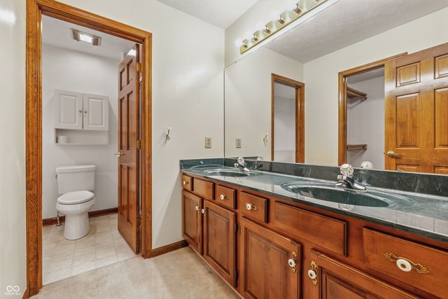 959 Harvest Ridge Drive, Avon, IN 46123