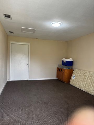 2416 Morris Drive, Corsicana, TX 75110