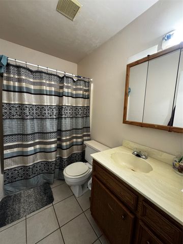 2416 Morris Drive, Corsicana, TX 75110