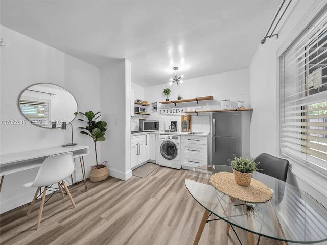 1109 NE 16th Terrace, Fort Lauderdale, FL 33304