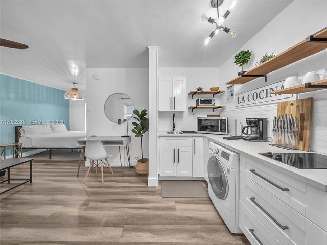 1109 NE 16th Terrace, Fort Lauderdale, FL 33304