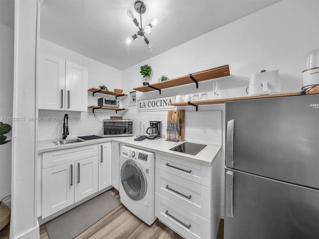 1109 NE 16th Terrace, Fort Lauderdale, FL 33304