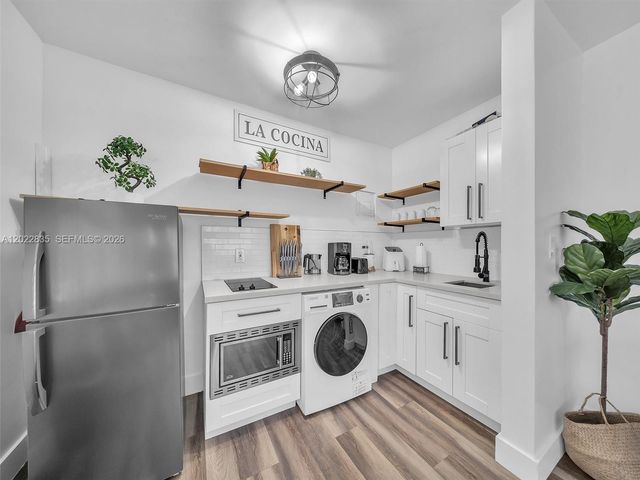 1109 NE 16th Terrace, Fort Lauderdale, FL 33304