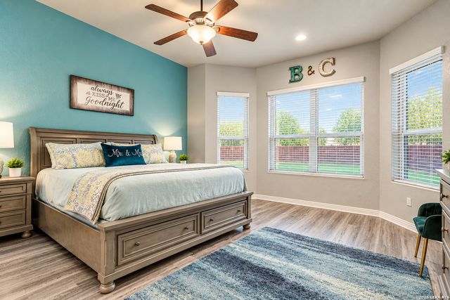 2143 Silent Fox, San Antonio, TX 78260
